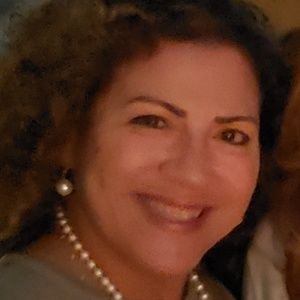 Meet your Posher, Iris